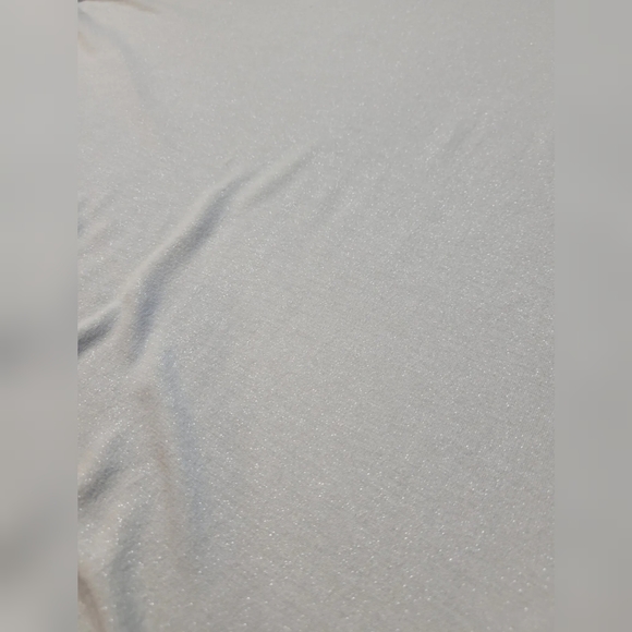 FREE W BUNDLE Kische glitter high low t-shirt - Picture 3 of 8